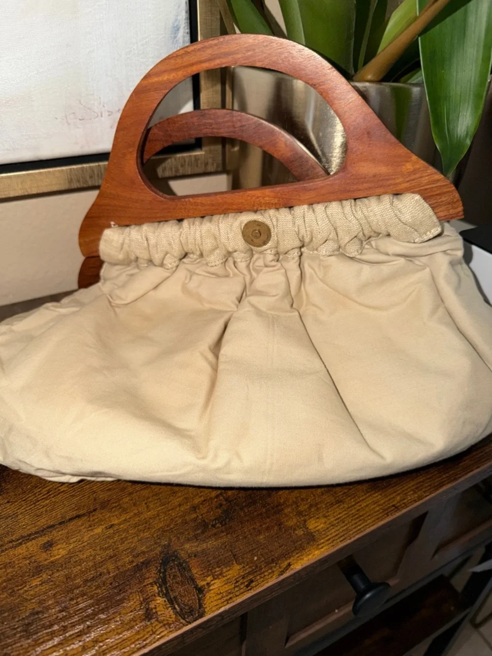 Beaded Beige Linen Clutch with Wooden Handles - Picture 3 of 5